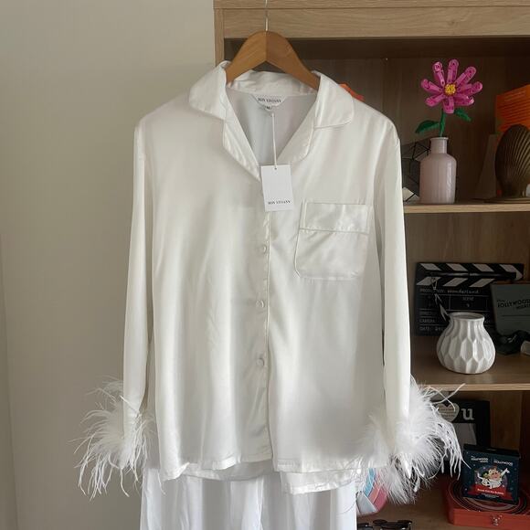 Bon Viviann x Daydreamer Cloud Feather Trim Satin Pajama Set – NWT, Medium - Picture 4 of 11